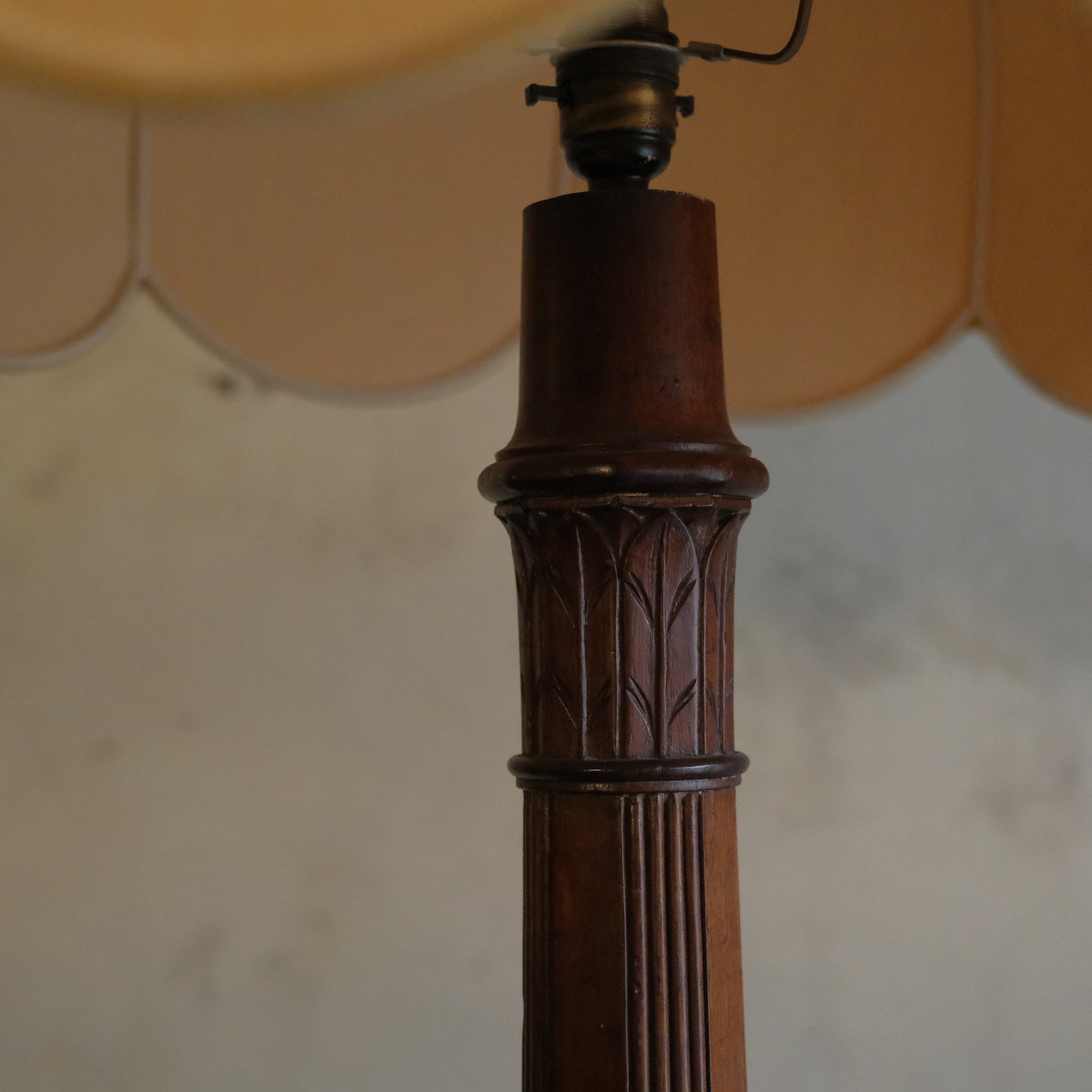 Reeded column standard lamp